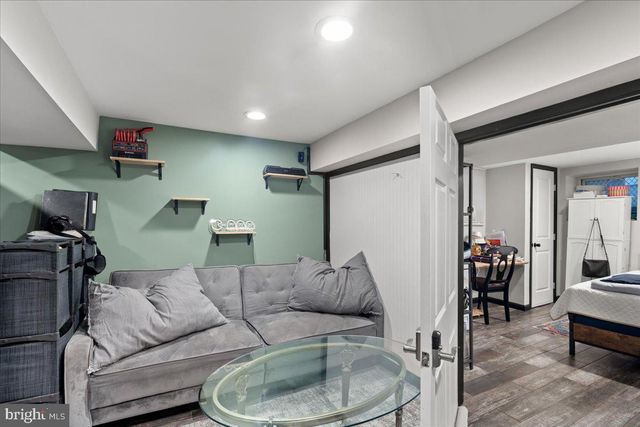 3910 CHATHAM RD, Baltimore, MD 21207