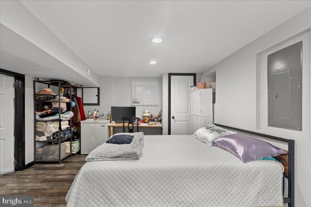 3910 CHATHAM RD, Baltimore, MD 21207