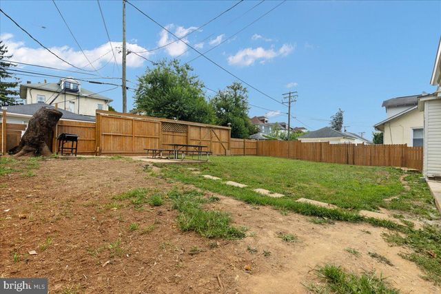 3910 CHATHAM RD, Baltimore, MD 21207