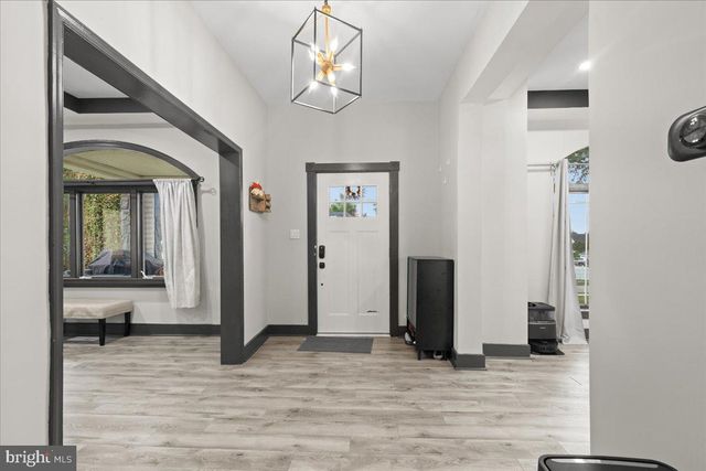 3910 CHATHAM RD, Baltimore, MD 21207