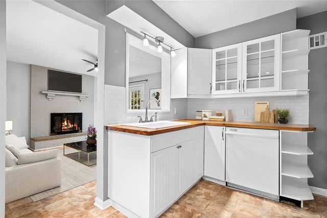 1025 Duncan Street, Ann Arbor, MI 48103