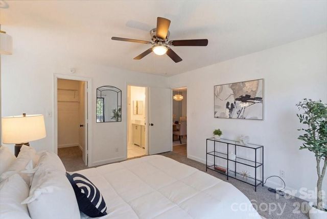 1612 Sharon Road W, Charlotte, NC 28210