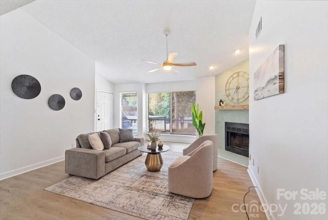 1612 Sharon Road W, Charlotte, NC 28210