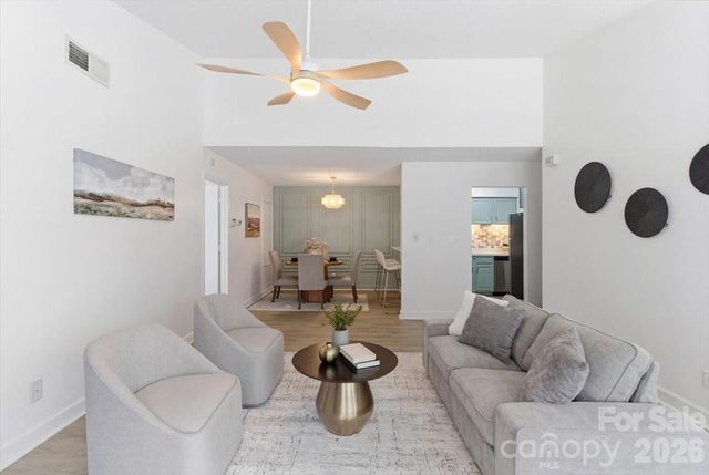 1612 Sharon Road W, Charlotte, NC 28210