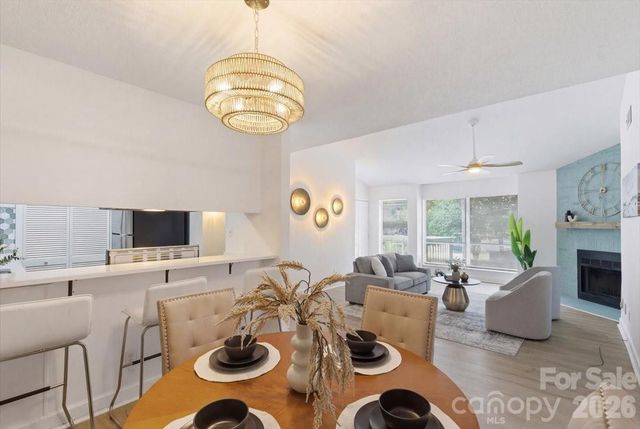 1612 Sharon Road W, Charlotte, NC 28210