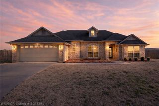 1245 Madeleine Court, Greenwood, AR 72936