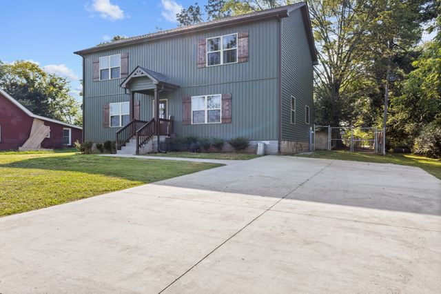 4150 Hampton Station Rd, Clarksville, TN 37040