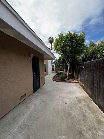 9889 Canada Way, Riverside, CA 92503