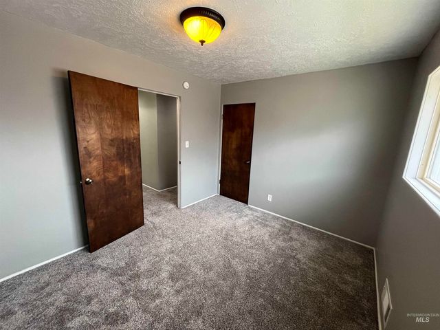 1340 Lawndale, Twin Falls, ID 83301