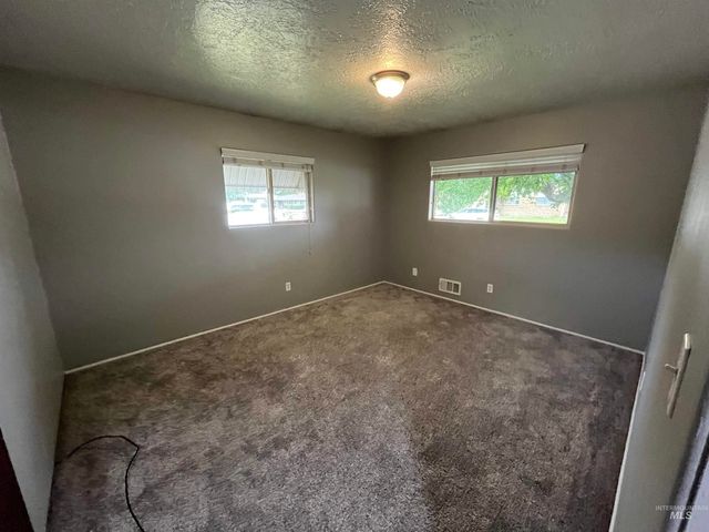 1340 Lawndale, Twin Falls, ID 83301