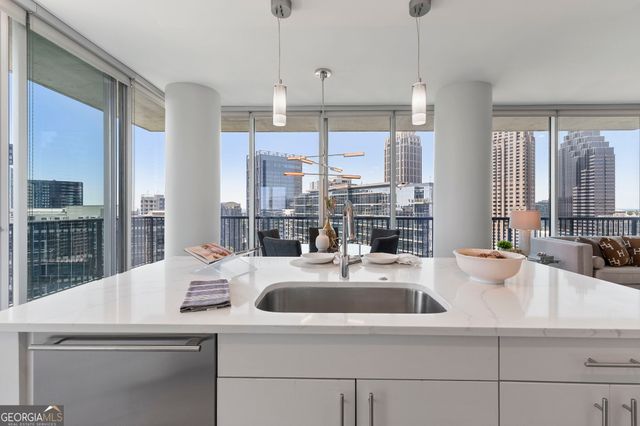 1080 Peachtree Street NE 2111, Atlanta, GA 30309