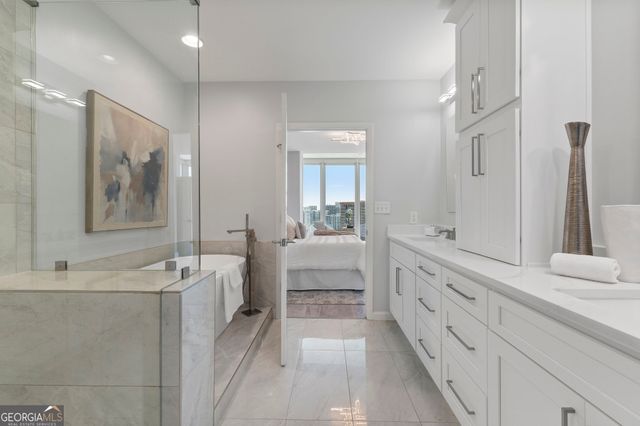 1080 Peachtree Street NE 2111, Atlanta, GA 30309