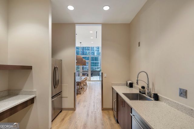 1080 Peachtree Street NE 2111, Atlanta, GA 30309