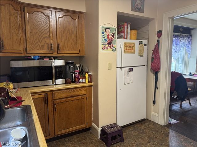 82-84 18th Street SW, Barberton, OH 44203