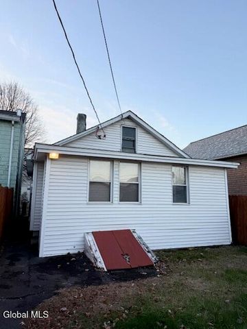 1918 7th Avenue, Watervliet, NY 12189