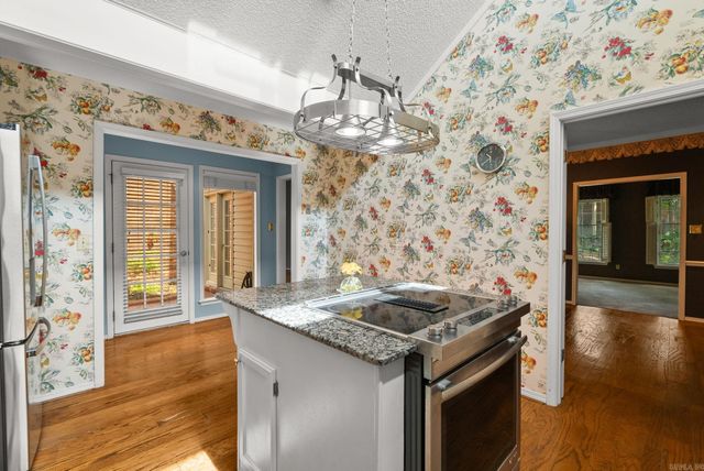 2112 Hinson Rd Apt 12, Little Rock, AR 72212