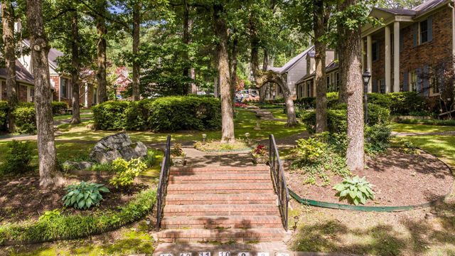 2112 Hinson Rd Apt 12, Little Rock, AR 72212