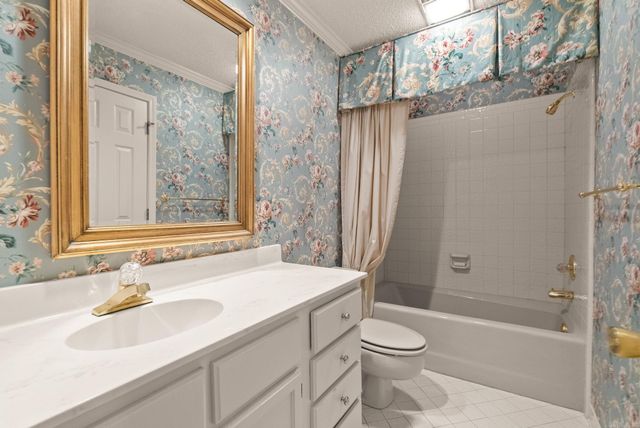 2112 Hinson Rd Apt 12, Little Rock, AR 72212