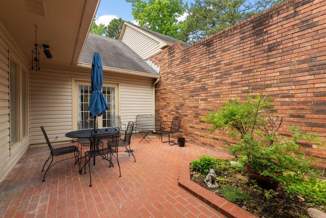 2112 Hinson Rd Apt 12, Little Rock, AR 72212