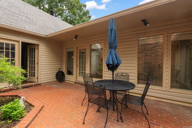 2112 Hinson Rd Apt 12, Little Rock, AR 72212