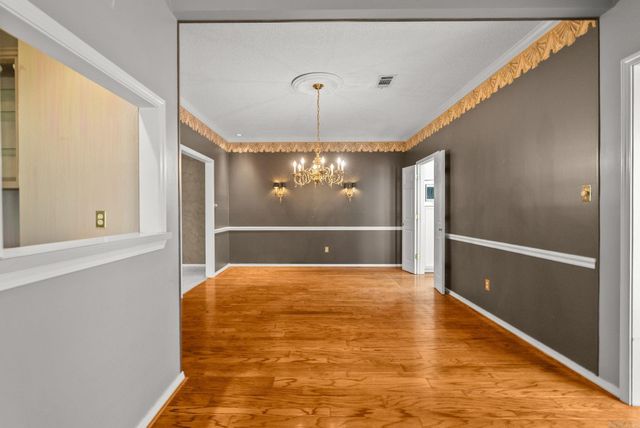 2112 Hinson Rd Apt 12, Little Rock, AR 72212
