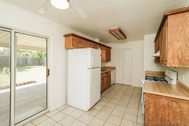 12160 E 23rd Street, Tulsa, OK 74129