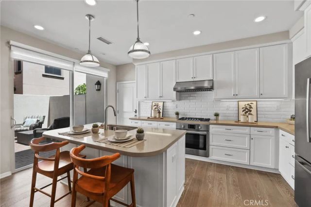 75 Jade Flower, Irvine, CA 92620