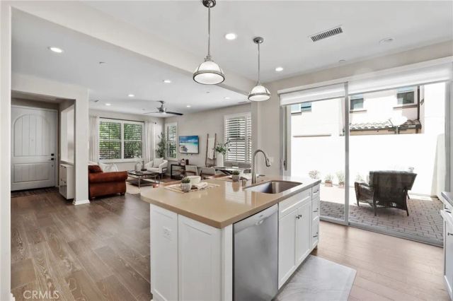 75 Jade Flower, Irvine, CA 92620