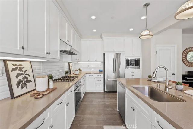 75 Jade Flower, Irvine, CA 92620