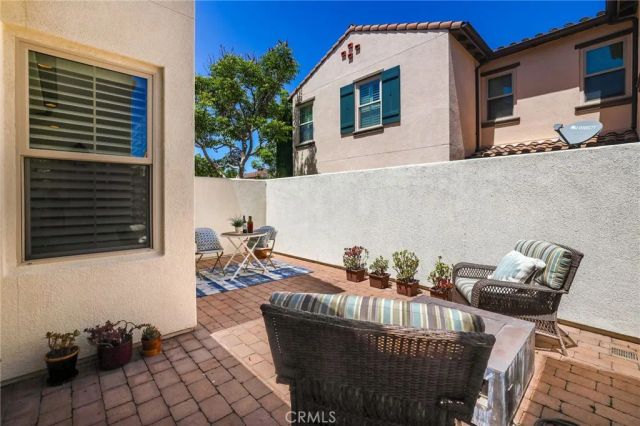 75 Jade Flower, Irvine, CA 92620