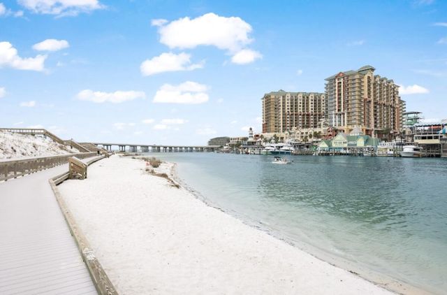 705 Gulf Shore Drive 301, Destin, FL 32541
