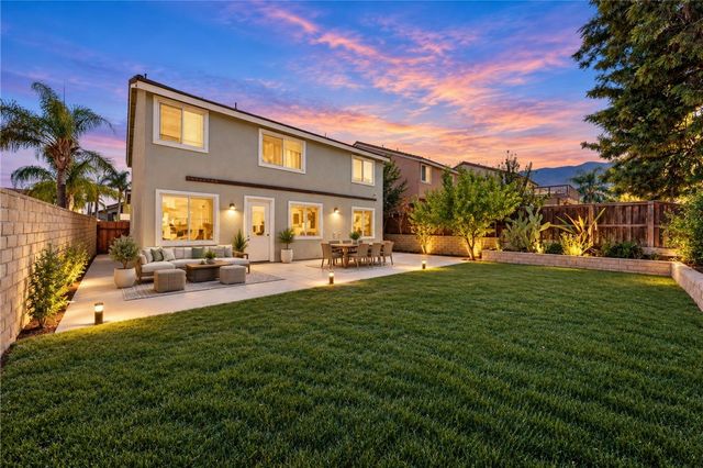 33129 Shoreline, Lake Elsinore, CA 92530