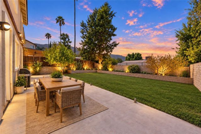 33129 Shoreline, Lake Elsinore, CA 92530
