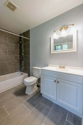 16037 Evans Avenue, South Holland, IL 60473