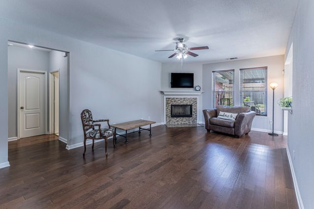 734 Dillard Circle, Cedar Hill, TX 75104