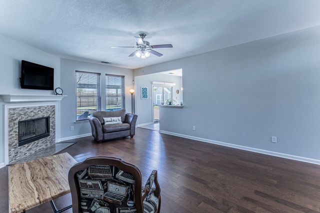 734 Dillard Circle, Cedar Hill, TX 75104