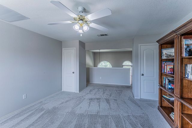 734 Dillard Circle, Cedar Hill, TX 75104