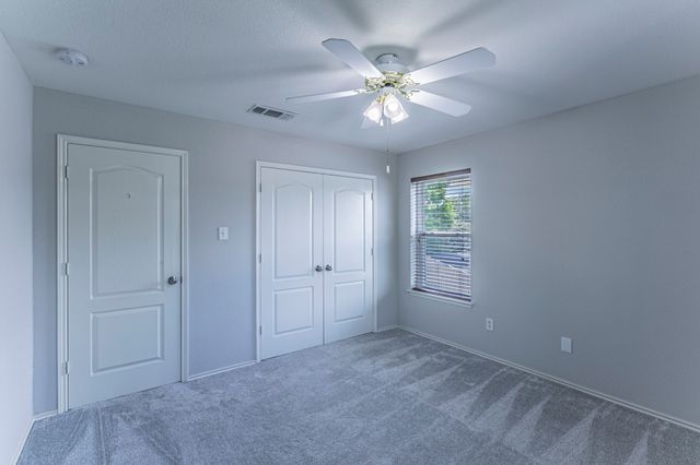 734 Dillard Circle, Cedar Hill, TX 75104