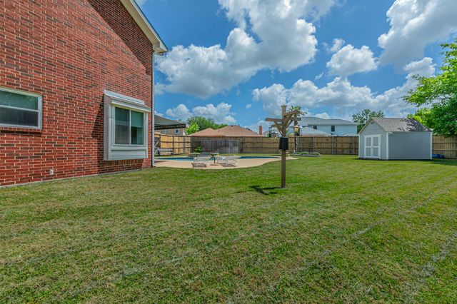734 Dillard Circle, Cedar Hill, TX 75104