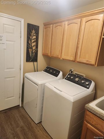 7155 Belle Pointe Drive, Van Buren Charter Township, MI 48111