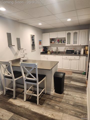 7155 Belle Pointe Drive, Van Buren Charter Township, MI 48111
