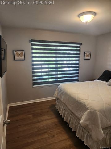 7155 Belle Pointe Drive, Van Buren Charter Township, MI 48111