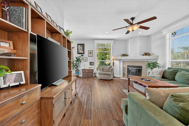 444 Whispering Pines 131, Scotts Valley, CA 95066