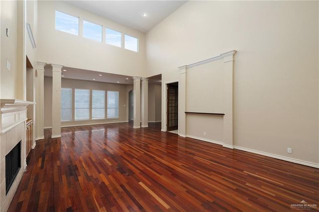 2703 W San Diego W Street, Mission, TX 78572