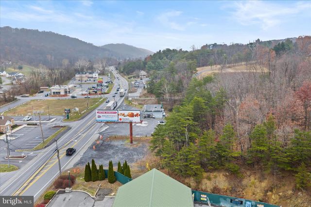 VALLEY RD, Berkeley Springs, WV 25411