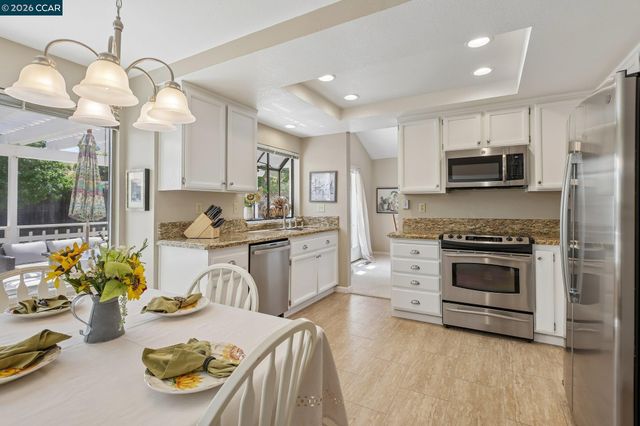 3112 Sunflower Dr, Antioch, CA 94531