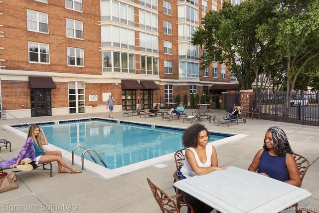 250 E Harbortown Drive 703, Detroit, MI 48207