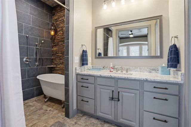 186 Long Drive, Palo Pinto, TX 76484