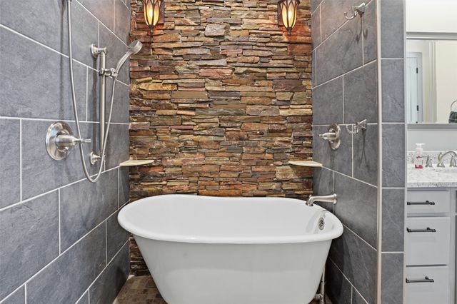 186 Long Drive, Palo Pinto, TX 76484