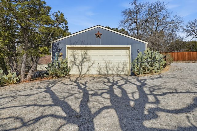 186 Long Drive, Palo Pinto, TX 76484